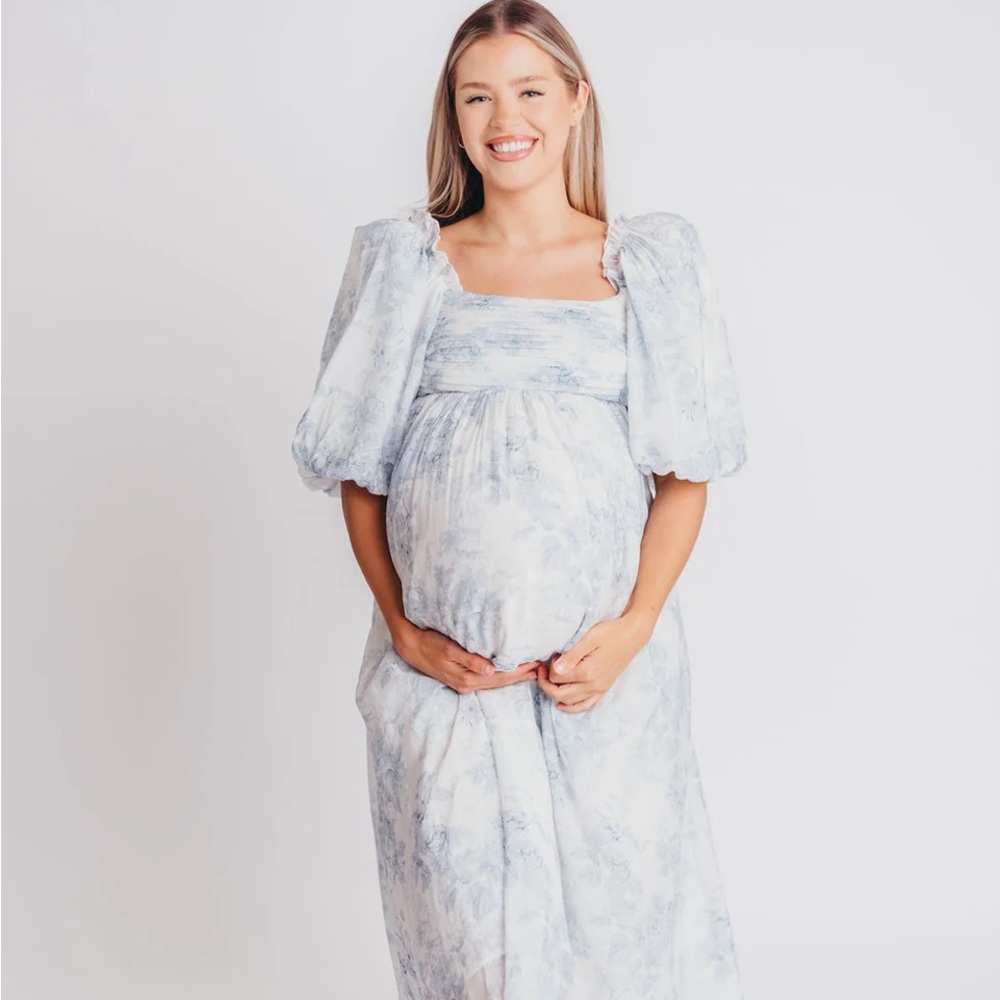 Maternity photo shoot dress